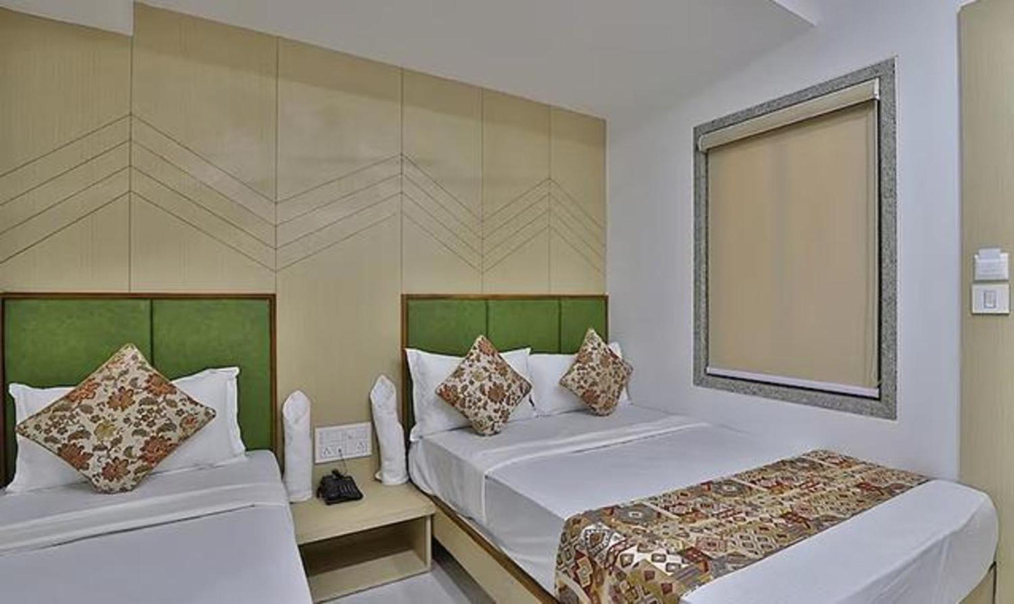 Fabhotel Prime Legend Surate Extérieur photo