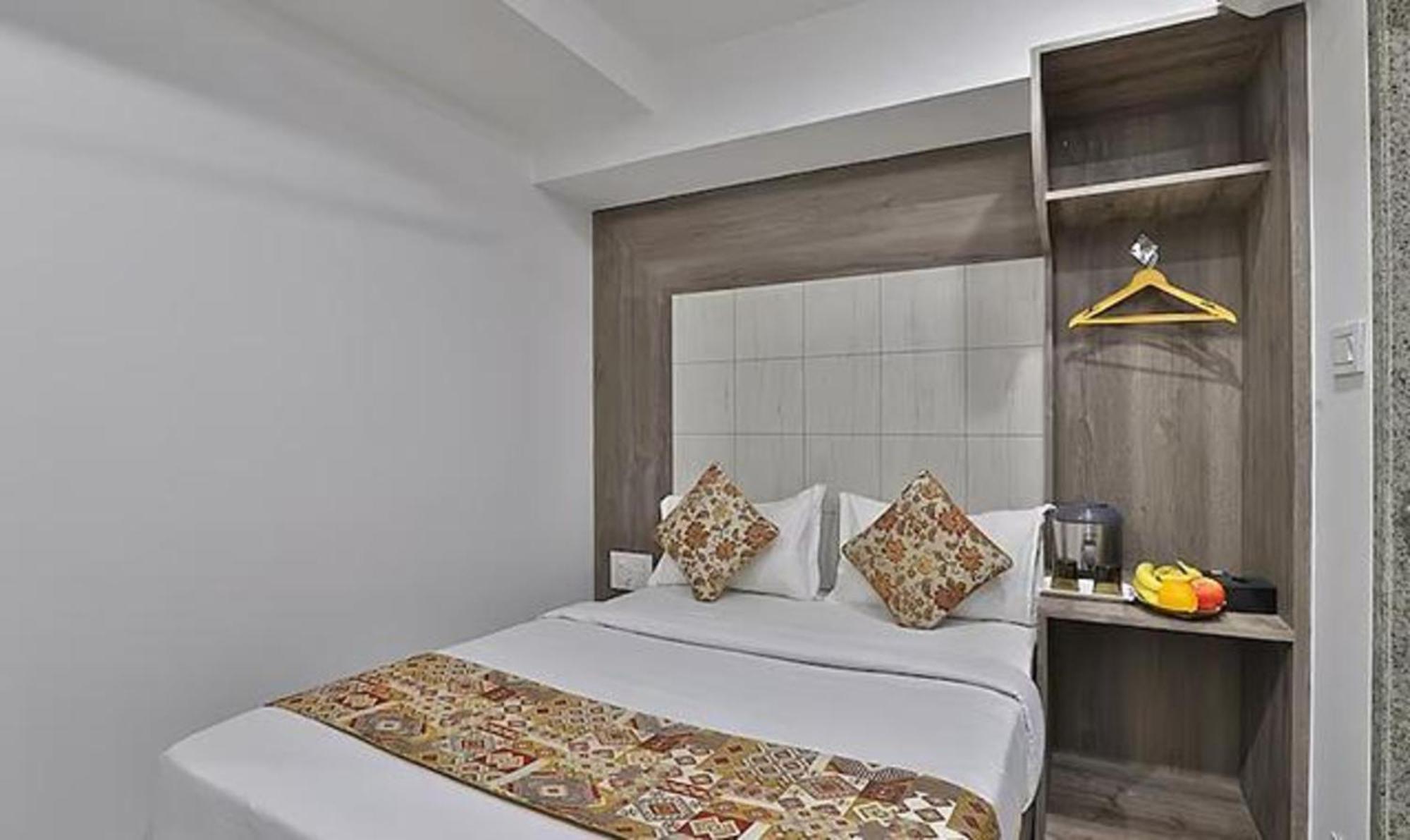 Fabhotel Prime Legend Surate Extérieur photo