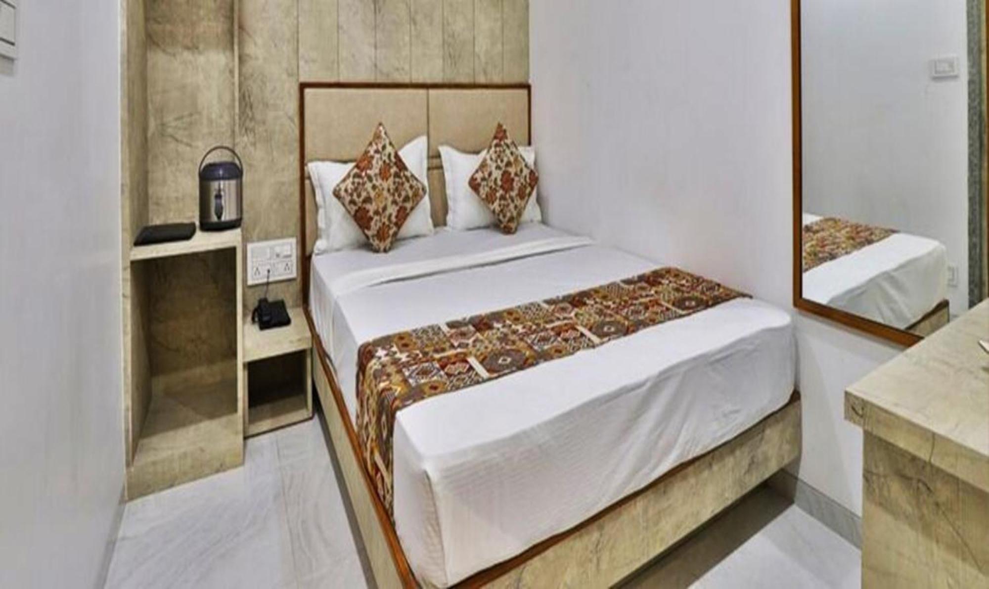 Fabhotel Prime Legend Surate Extérieur photo